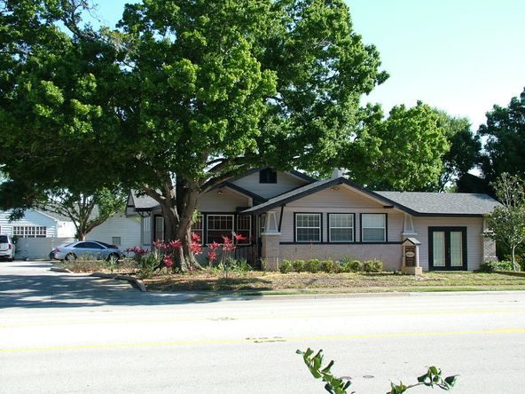 520 E Strawbridge Ave, Melbourne, FL 32901